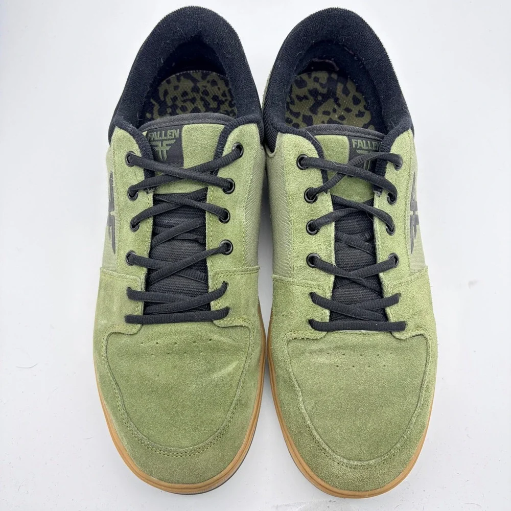 Fallen Footwear excellent preowned